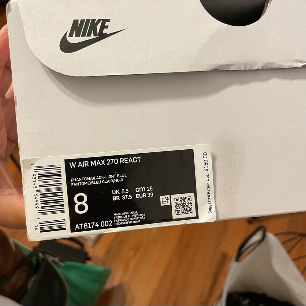 Nike Air Max 270 React - Picture 13 of 13